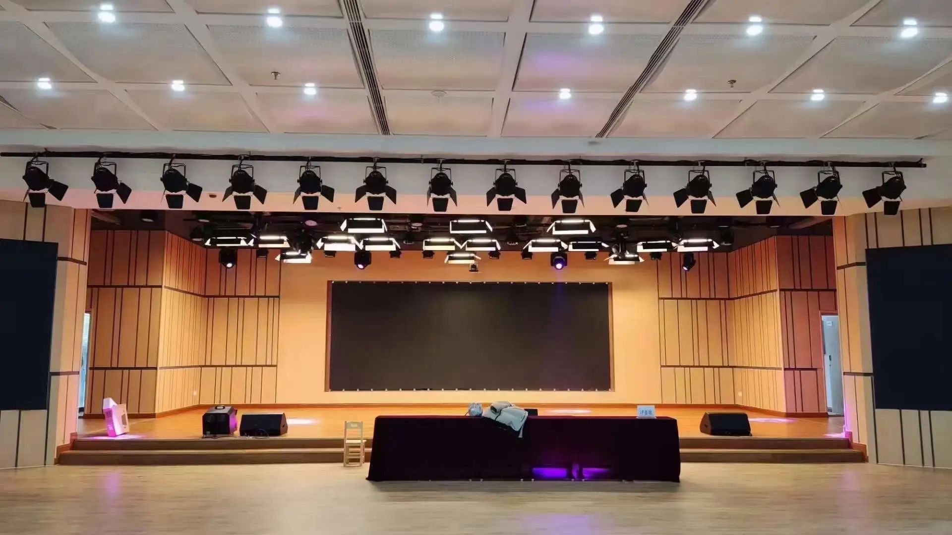 ̫����רҵ�ƹ���������ϵͳ���̲�ƷЧ����ĳѧУ���ã�